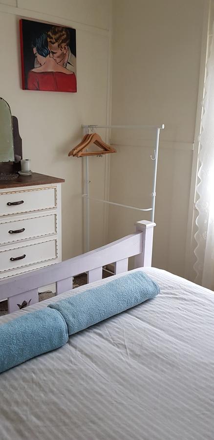 Sinclair Cottage - Holiday Sunshine Coast 1