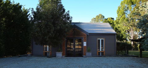 Irongate Studio B&B - Holiday Sunshine Coast 10