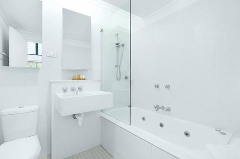 One Mile Retreat - Sunshine Coast Tourism 10