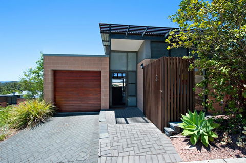 One Mile Retreat - Sunshine Coast Tourism 13