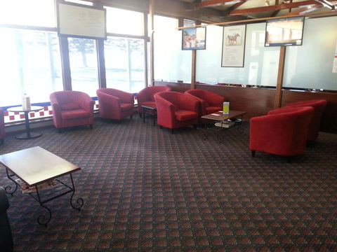 Grand Tasman Hotel - Holiday Sunshine Coast 21