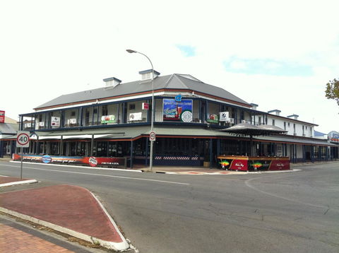 Grand Tasman Hotel - Holiday Sunshine Coast 0