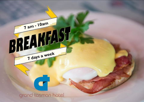 Grand Tasman Hotel - Holiday Sunshine Coast 12