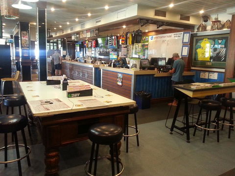 Grand Tasman Hotel - Holiday Sunshine Coast 7
