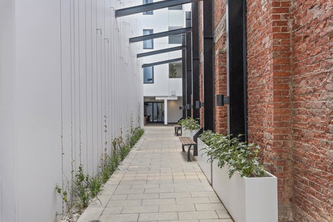 Views On Surflen - Holiday Sunshine Coast 10