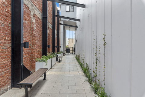 Views On Surflen - Holiday Sunshine Coast 13