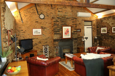 William Hunt's Retreat - Cypress Studio - Sunshine Coast Tourism 14