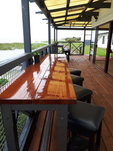 Meningie Waterfront Motel - Sunshine Coast Tourism 39