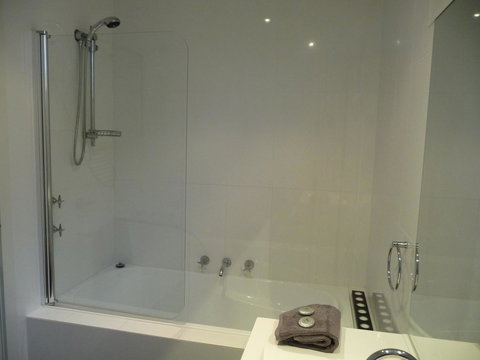 2 Austinmer Studio - Sunshine Coast Tourism 7