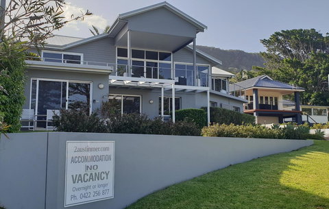 2 Austinmer Studio - Sunshine Coast Tourism 1