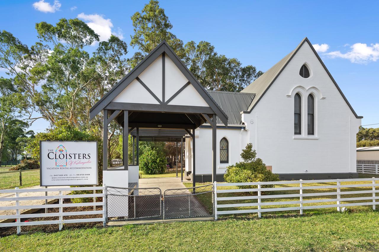 Krongart ACT Holiday Sunshine Coast