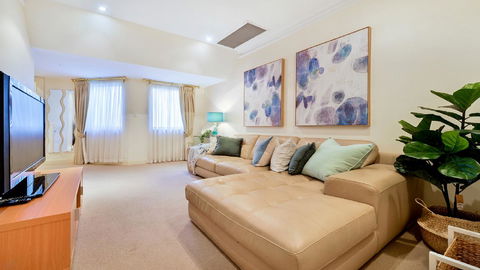 GOUGER 265 - Holiday Sunshine Coast 16