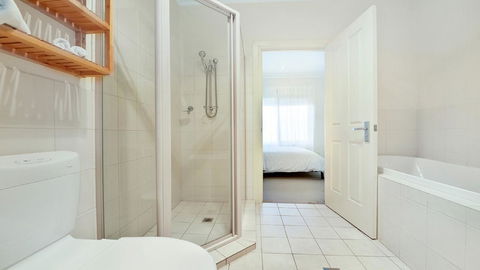 GOUGER 265 - Holiday Sunshine Coast 11