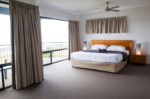 Mariners Cay Apartment - Holiday Sunshine Coast 15