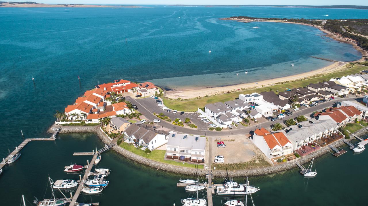  Sunshine Coast Tourism