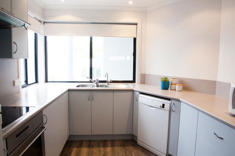 Mariners Cay Apartment - Holiday Sunshine Coast 11