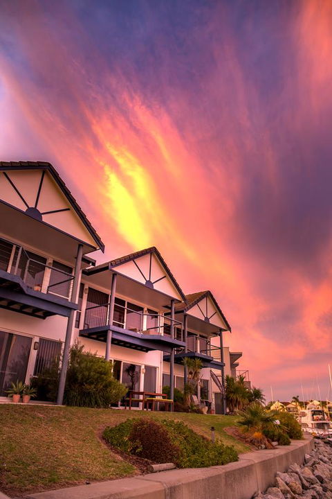 Marina Reflections - Holiday Sunshine Coast 6