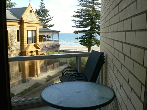 South Esplanade Apartment - Sunshine Coast Tourism 6