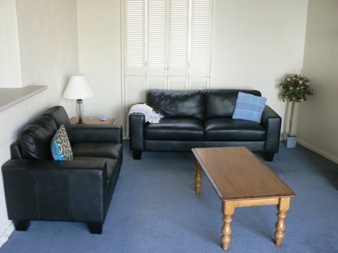 South Esplanade Apartment - Sunshine Coast Tourism 4