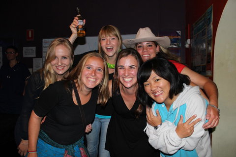 Backpack Oz - Sunshine Coast Tourism 32