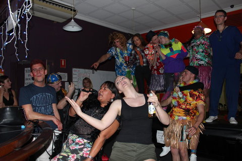 Backpack Oz - Sunshine Coast Tourism 31