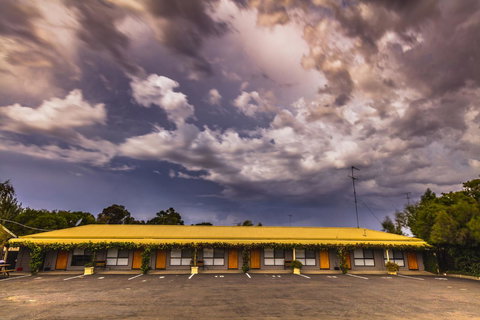 Country Roads Motor Inn Naracoorte - Holiday Sunshine Coast 40