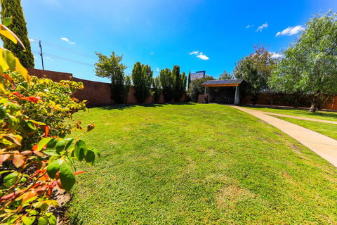 Country Roads Motor Inn Naracoorte - Holiday Sunshine Coast 43