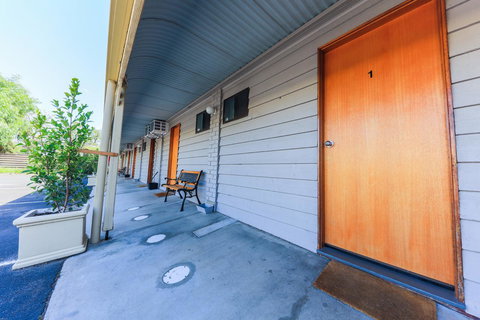 Country Roads Motor Inn Naracoorte - Holiday Sunshine Coast 31