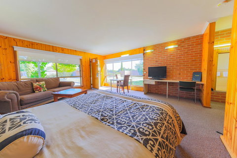 Country Roads Motor Inn Naracoorte - Holiday Sunshine Coast 0