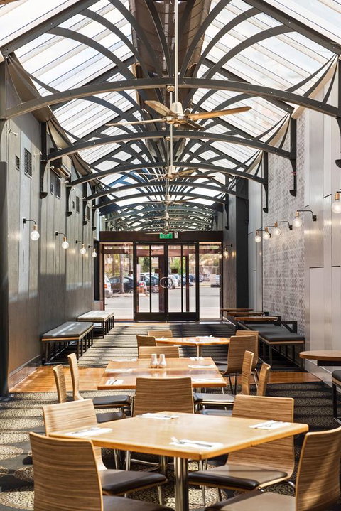 Berri Hotel - Sunshine Coast Tourism 3