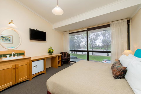 Berri Hotel - Sunshine Coast Tourism 37