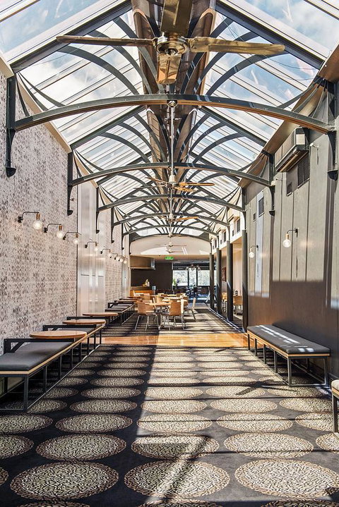 Berri Hotel - Sunshine Coast Tourism 7