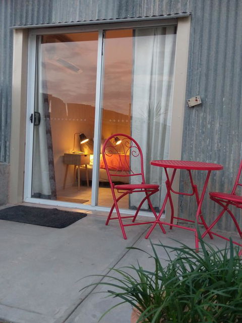 Desert Gum Retreat Gough St - Sunshine Coast Tourism 0