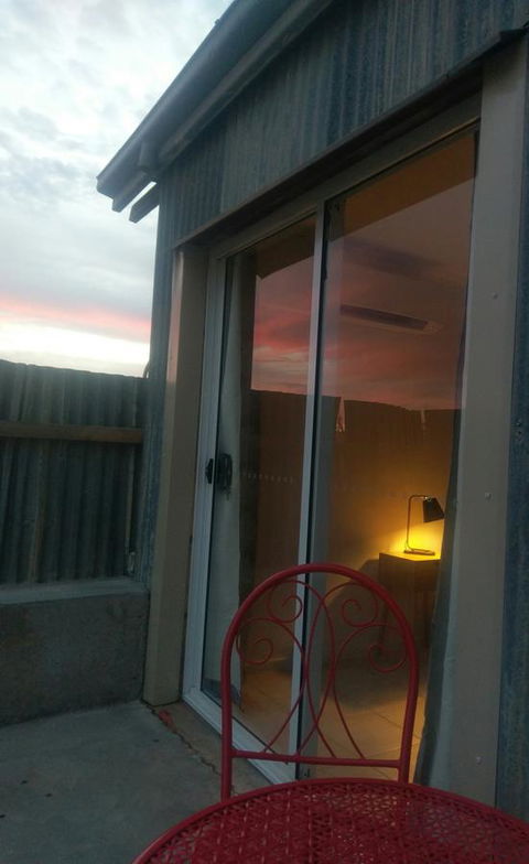 Desert Gum Retreat Gough St - Sunshine Coast Tourism 21