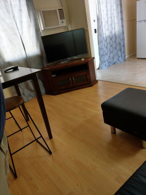 Desert Gum Retreat Gough St - Sunshine Coast Tourism 2