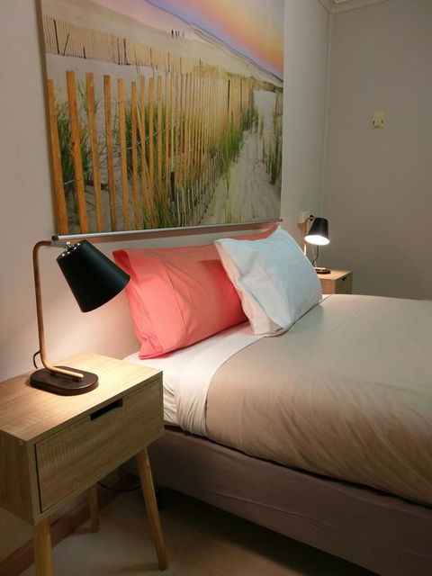 Desert Gum Retreat Gough St - Sunshine Coast Tourism 15