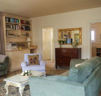 Athelney Cottage Bed and Breakfast - Holiday Sunshine Coast