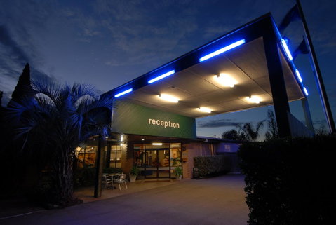 The Wine Vine Hotel - Sunshine Coast Tourism 0