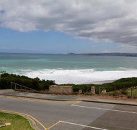 'Southern Sands' Beachfront Apartments - Holiday Sunshine Coast