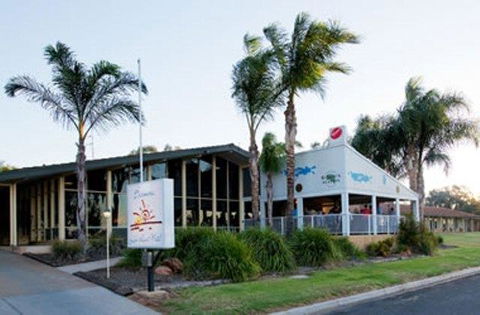 Barmera Lake Resort Motel - Sunshine Coast Tourism 1