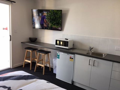 Port Lincoln Shark Apartment 3 - Sunshine Coast Tourism 15