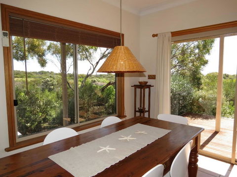 Edge Of Innes - Sunshine Coast Tourism 1