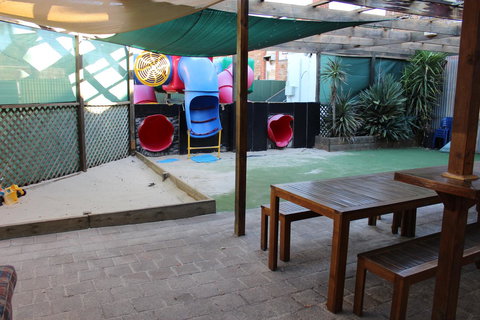 Royal Exchange Hotel - Holiday Sunshine Coast 4