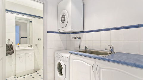 Salt Waterfront Apartment - Sunshine Coast Tourism 2