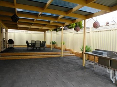Armadale House - Kingscote - Holiday Sunshine Coast 6