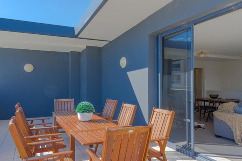 Lights Landing Penthouse - Sunshine Coast Tourism 7