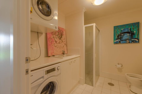 Lights Landing Penthouse - Sunshine Coast Tourism 20