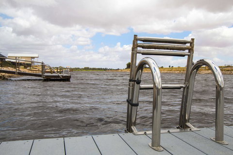 Brock's Base - Holiday Sunshine Coast 1