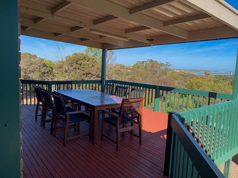 Seacroft - Sunshine Coast Tourism 2