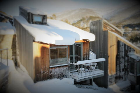 CHILL-OUT - Thredbo - Sunshine Coast Tourism 0